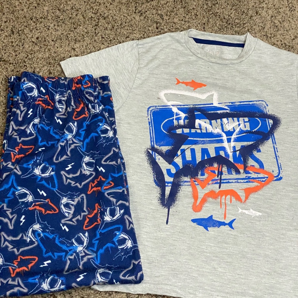 Boys Pajamas 3 Pieces -Size 8/10